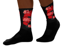 SOCKS: RED ROSES BOUQUET -uniSex